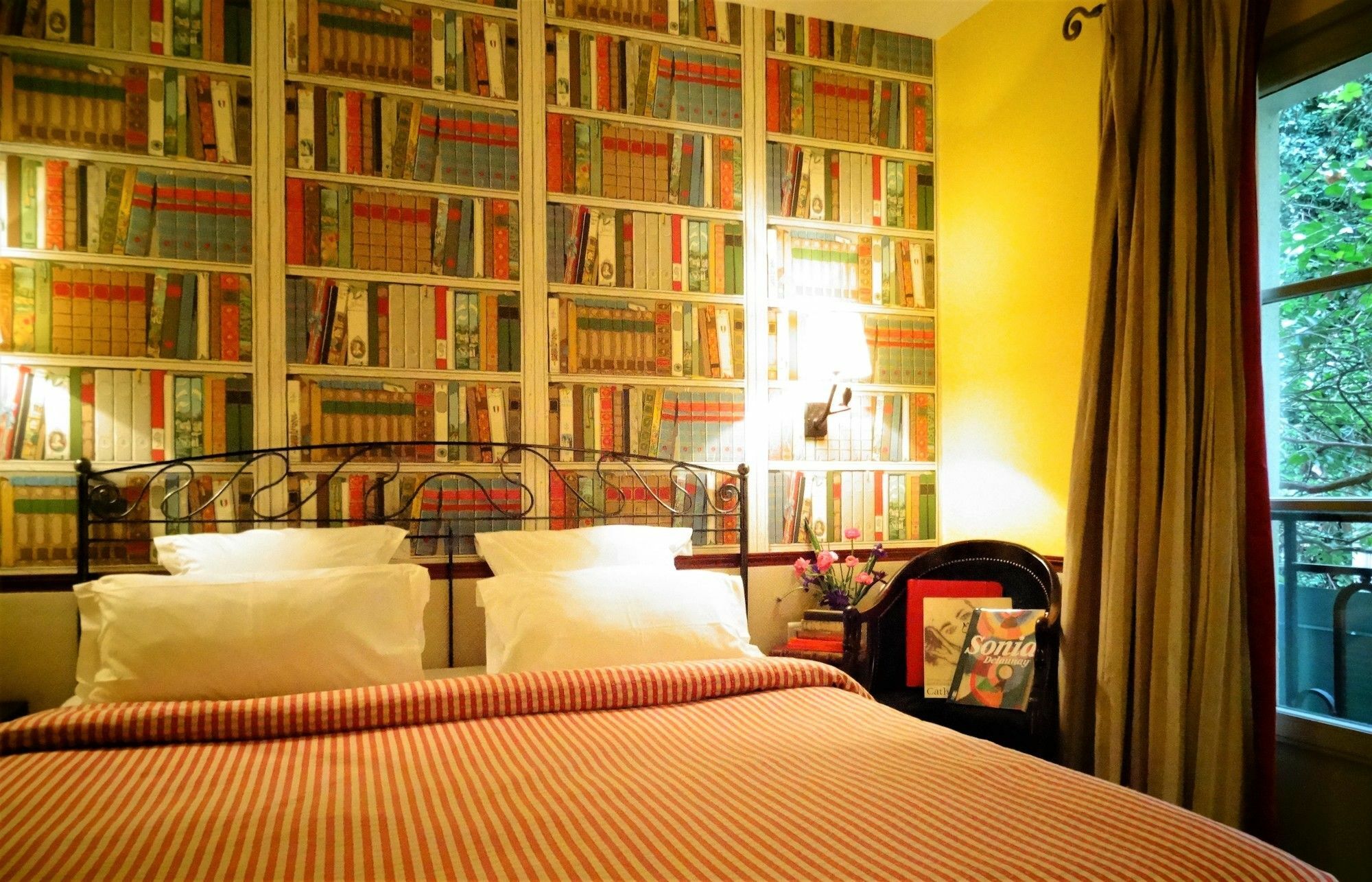 Le Relais Saint Sulpice Hotel Paris Exterior photo
